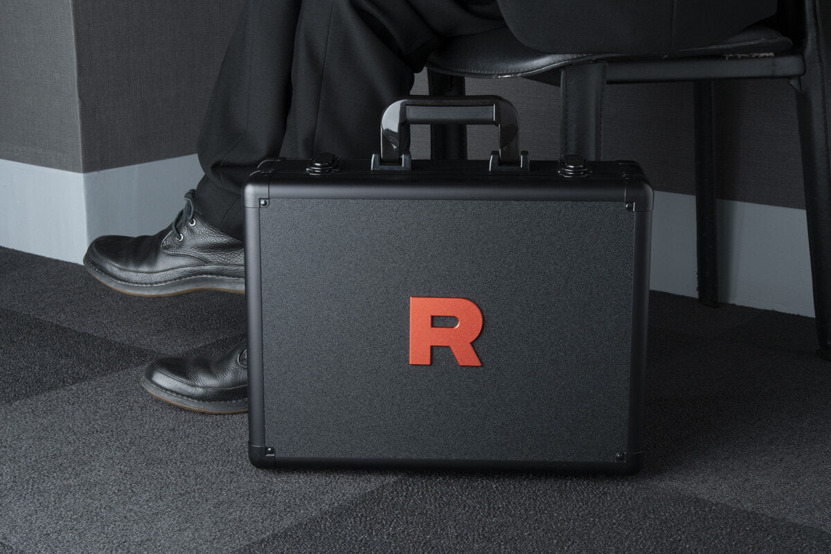 Team Rocket Zubehör wird im April in den Pokémon Centern Japans veröffentlicht!